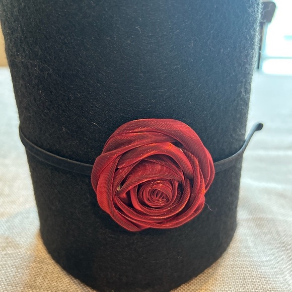 Elegant Pink, Red and Black Floral Headbands - Picture 2 of 3